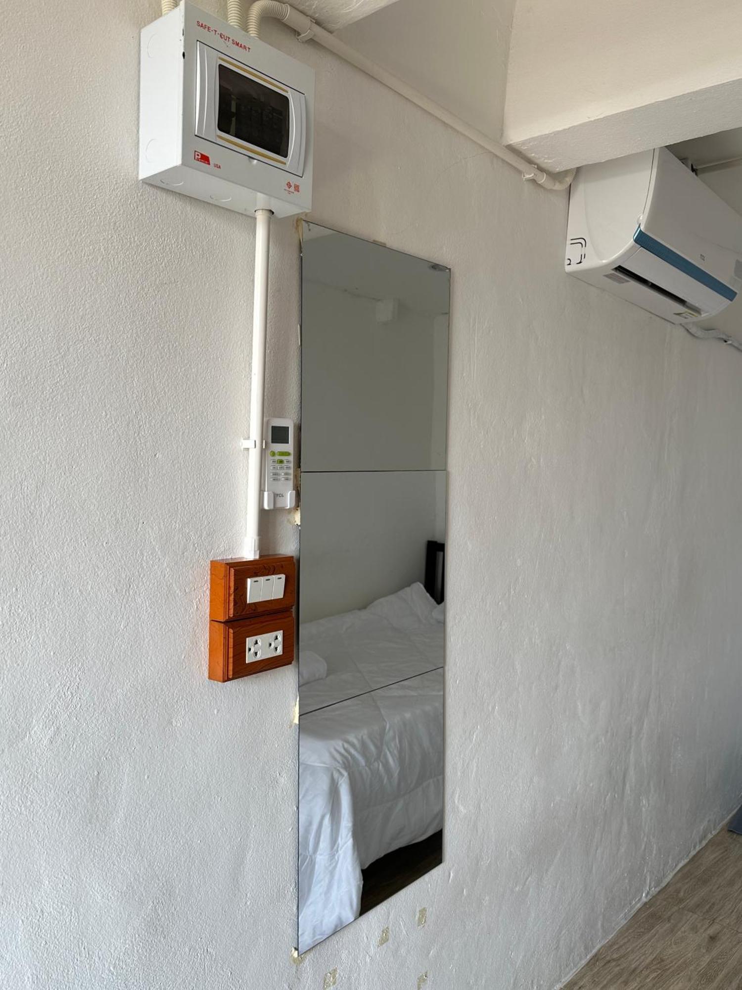 Chubby 9 Single Room Бангкок Екстер'єр фото